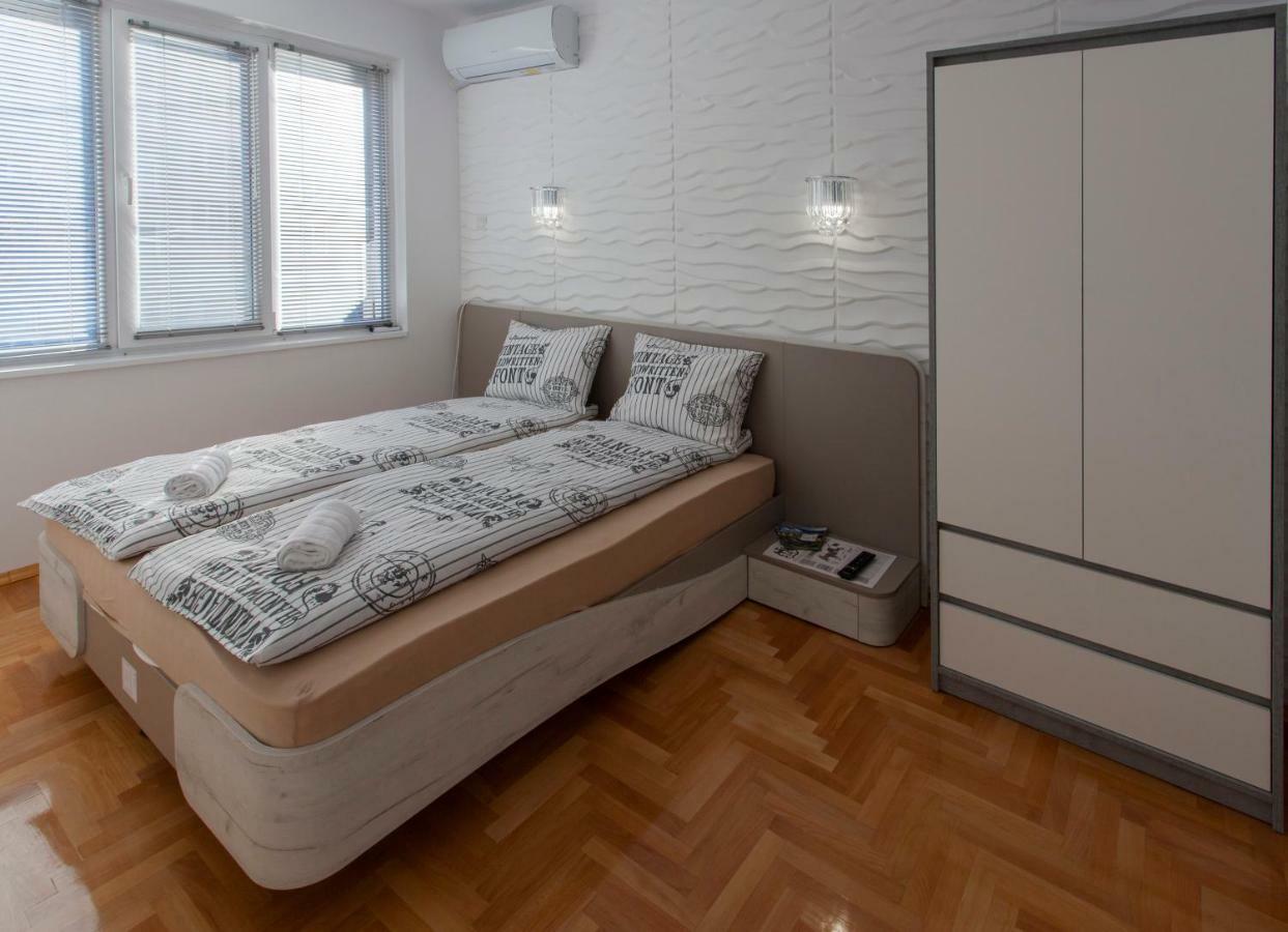 Apartment Diamond Center Gabrovo Exterior foto